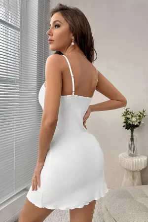 Kadın Beyaz Göğüs Dantel İşlemeli Fitilli Kumaş Şık Gecelik