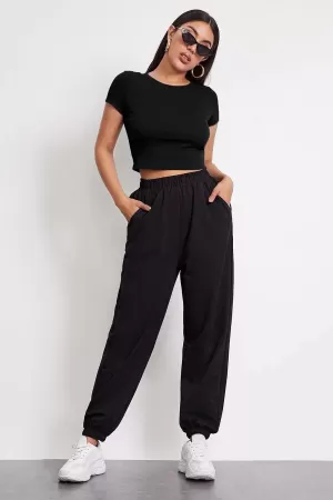 Kadın Siyah Yuvarlak Yaka Yarım Kol Crop Top Bluz