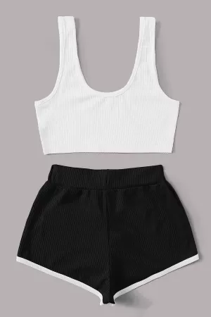Kadın Siyah Şortlu Beyaz Croplu Gecelik Takımı