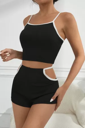 Kadın Siyah Beyaz Şortlu Cut-Out Detaylı Gecelik Takımı
