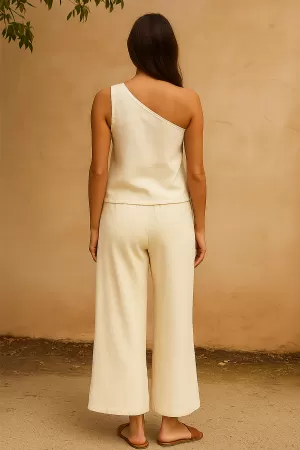 Kadın Beyaz Tek Omuzlu Şık Bluz & Geniş Paça Pantolon İkili Takım