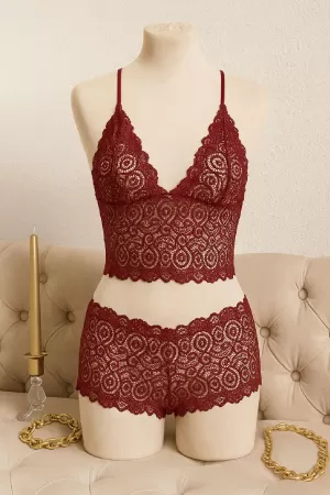 Kadın Bordo Dantel Bralet Şort Takımı – Asil ve Sofistike İç Giyim