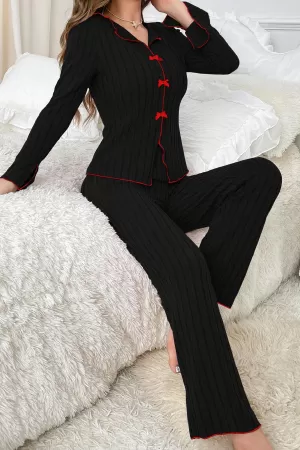 Kadın Siyah Kırmızı Biyeli ve Fiyonklu Uzun Kollu Mevsimlik Pijama Takımı