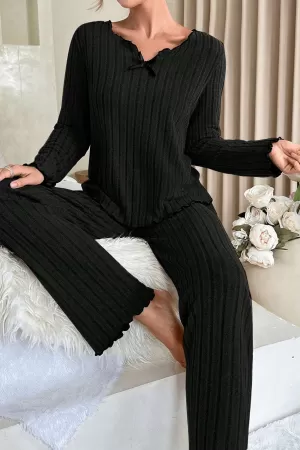 Kadın Siyah Uzun Kollu Fiyonklu Yuvarlak Yaka Mevsimlik Pijama Takımı