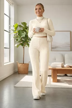 Kadın Ekru Çizgili Boğazlı Crop Top ve Yüksek Bel Eşofman Takımı Spor Şık Kombin