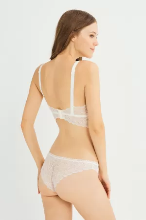Kadın Beyaz Dantelli Büstiyer Sütyen Külot Takımı