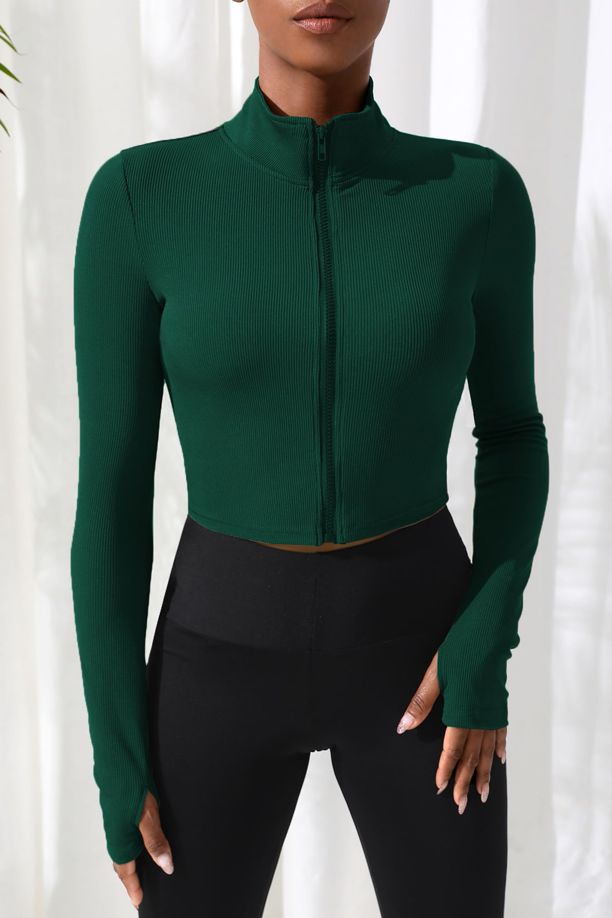 Kadın Yeşil Uzun Kol Fermuarlı Parmak Geçme Detaylı Dik Yaka Crop Top Bluz