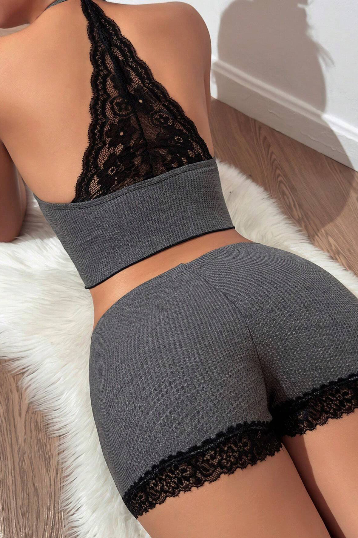 Gecelik Takımı Dantel Detaylı Gri Şortlu Kaşkorse