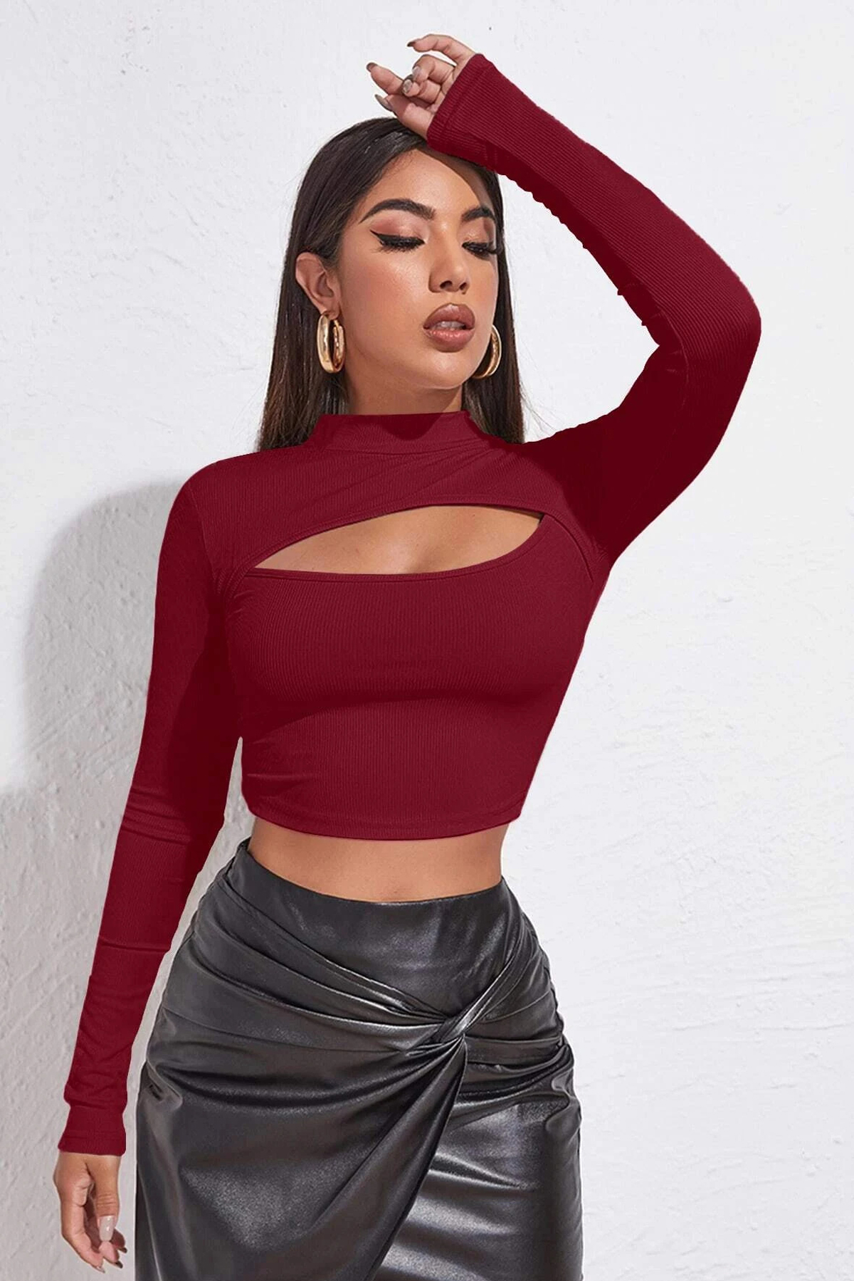 Kadın Bordo Göğüs Dekolteli Uzun Kollu Cut Out Crop Top Bluz