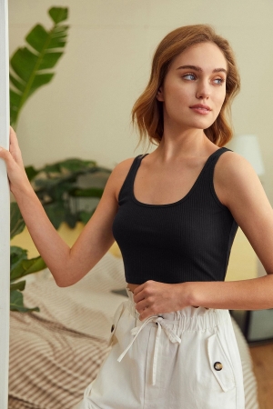 Kadın Siyah Kalın Askılı Crop Top Büstiyer