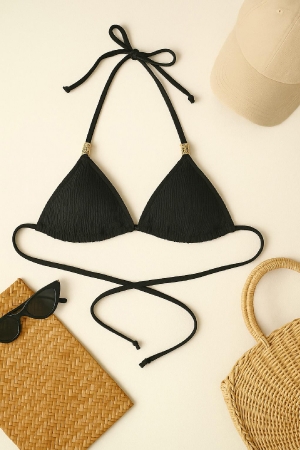 Kadın Siyah Pedli Üçgen Bikini Üstü Halter Bağlamalı Aksesuarlı