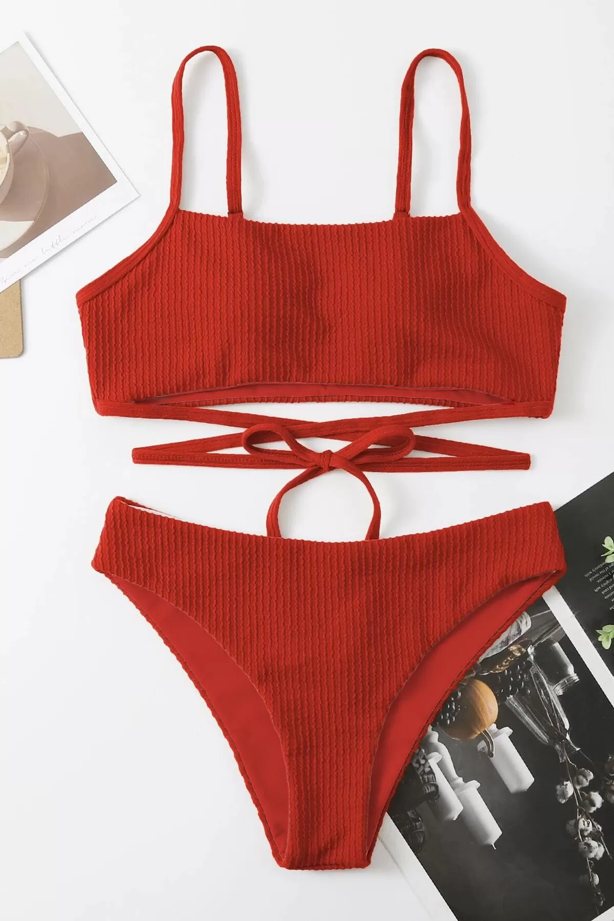 Kadın Kırmızı Çapraz Bağlama Detaylı Yüksek Bel Bikini Takımı