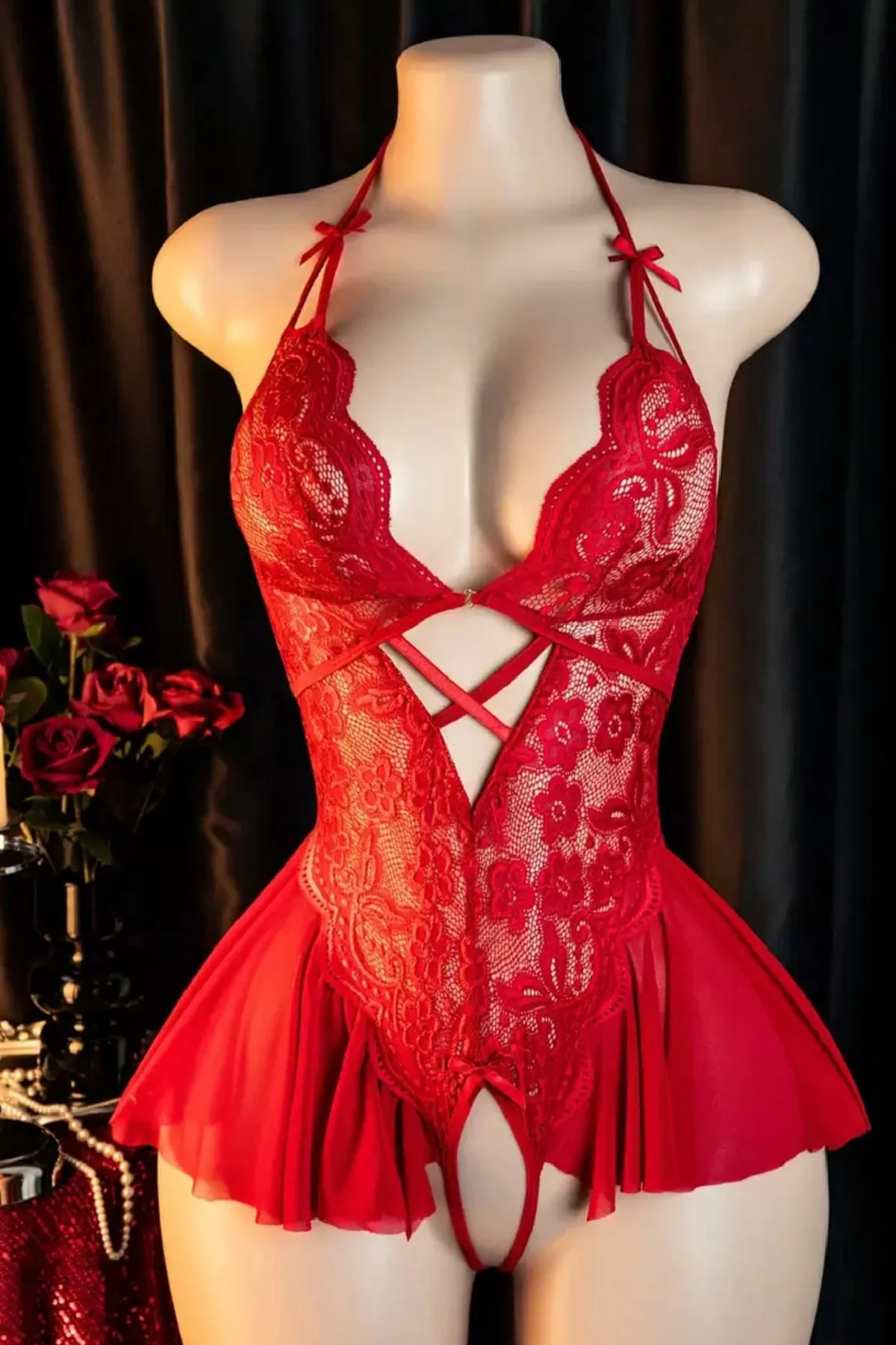 Kadın Kırmızı Dantel ve Tül Detaylı Derin V Yaka Teddy Gecelik