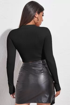 Kadın Siyah Göğüs Dekolteli Uzun Kollu Cut Out Crop Top Bluz