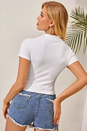 Kadın Beyaz Yarım Fermuarlı ve Kısa Kollu Crop Top Bluz