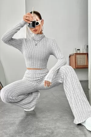 Kadın Gri Çizgili Boğazlı Crop Top ve Yüksek Bel Pantolon Takım