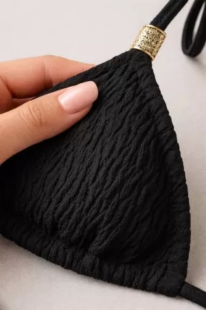 Kadın Siyah Pedli Üçgen Bikini Üstü Halter Bağlamalı Aksesuarlı