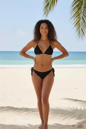 Kadın Siyah Pedli Bel ve Boyundan Bağlamalı Dantelli Şık Bikini Takımı