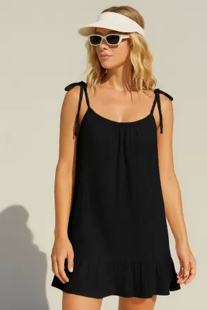 Kadın Siyah Askılı Bol Kesim Fırfırlı Plaj Elbisesi